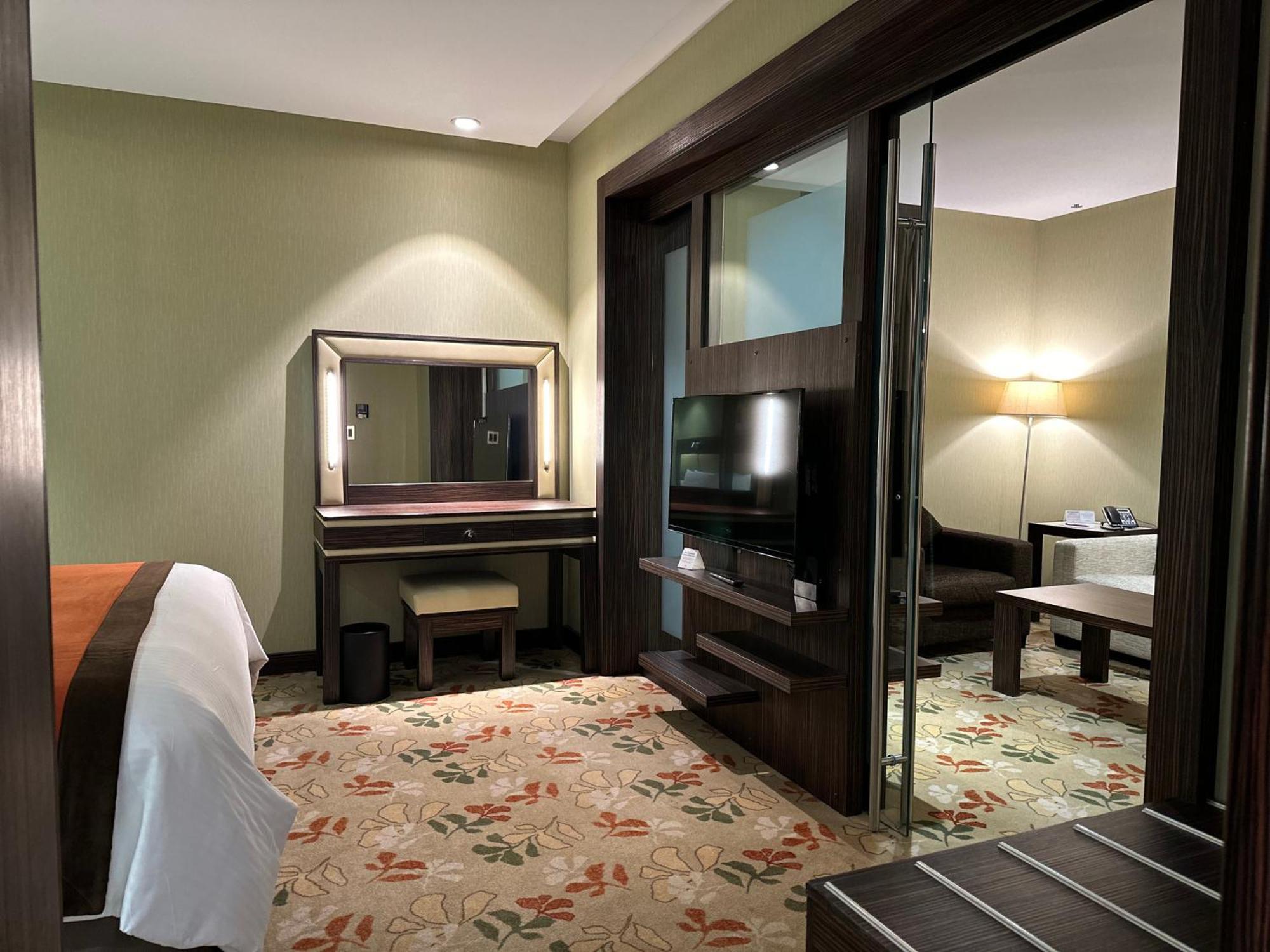Crowne Plaza Kuwait Al Thuraya City By Ihg Kuwejt Zewnętrze zdjęcie