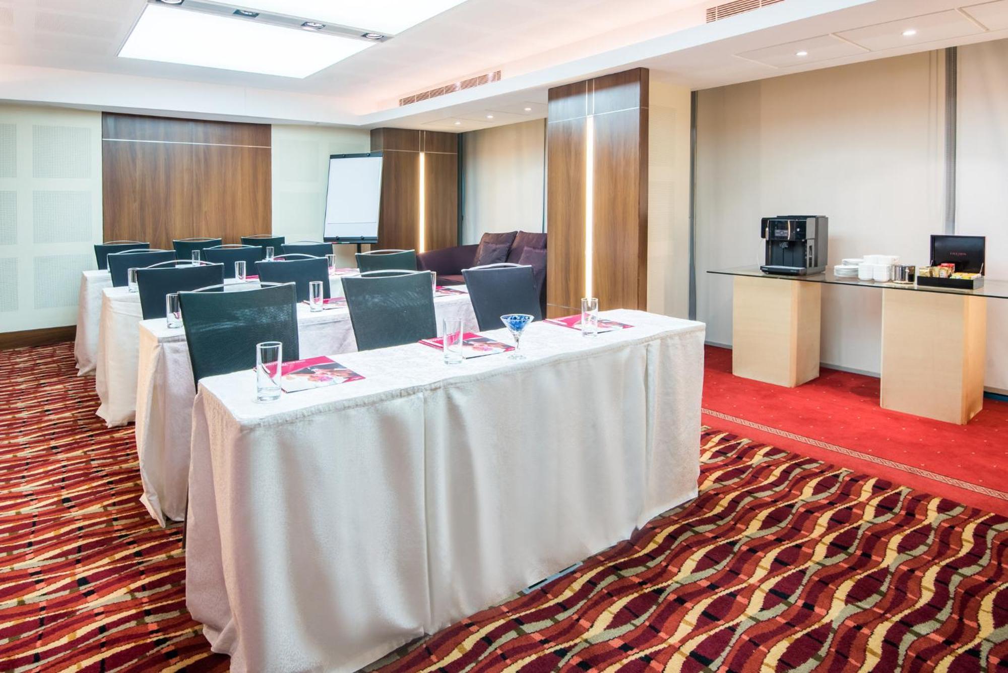 Crowne Plaza Kuwait Al Thuraya City By Ihg Kuwejt Zewnętrze zdjęcie
